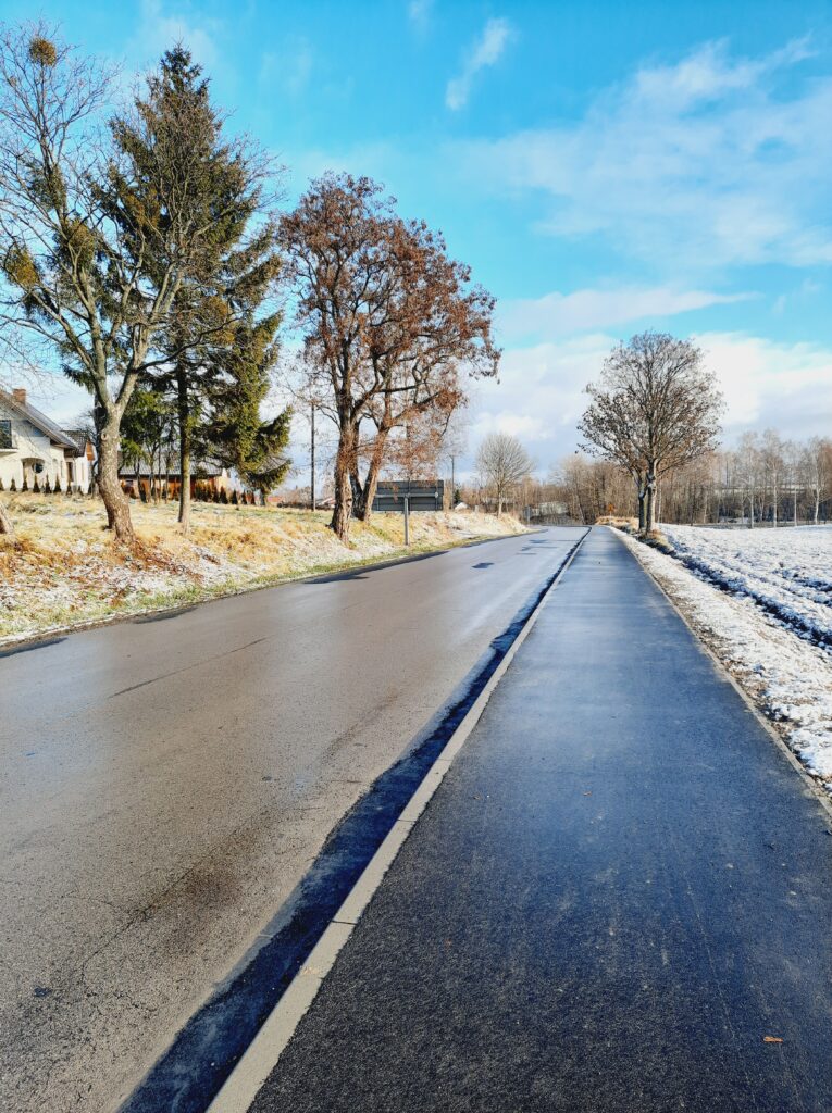 Chodnik przy ul. Żeromskiego-min